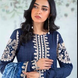 Elegant Navy Blue Embroidered Kurta